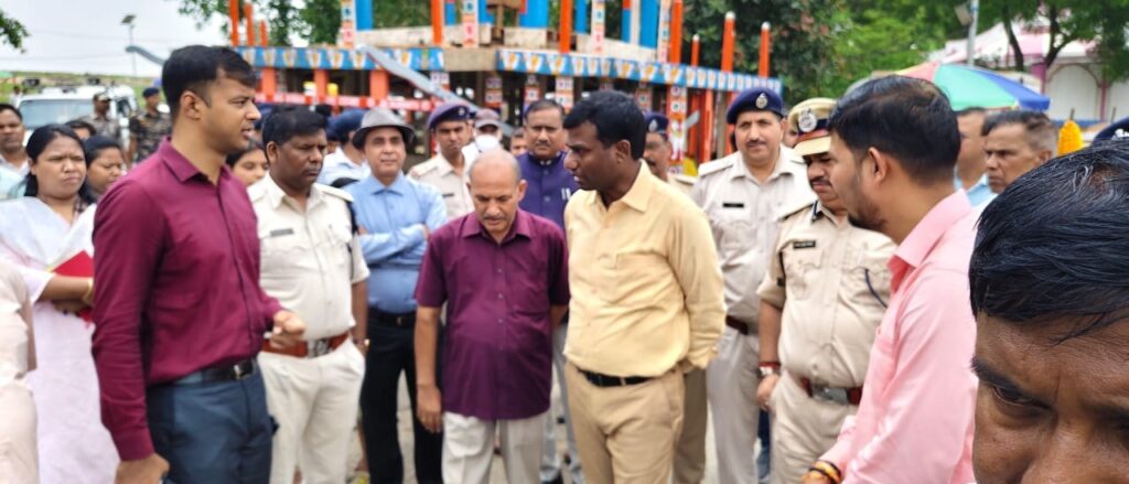 रांची के उपायुक्त और एसएसपी ने जगन्नाथपुर रथ यात्रा की तैयारियों और सुरक्षा व्यवस्था का लिया जायजा, दिये कई निर्देश