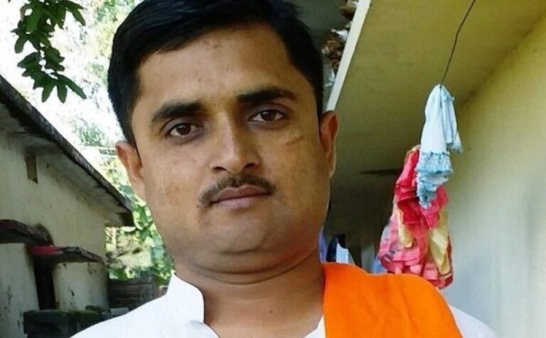 जमशेदपुर के होटल में चतरा के व्यवसायी व संवेदक सुबोध सिंह का शव बरामद, मचा हड़कंप