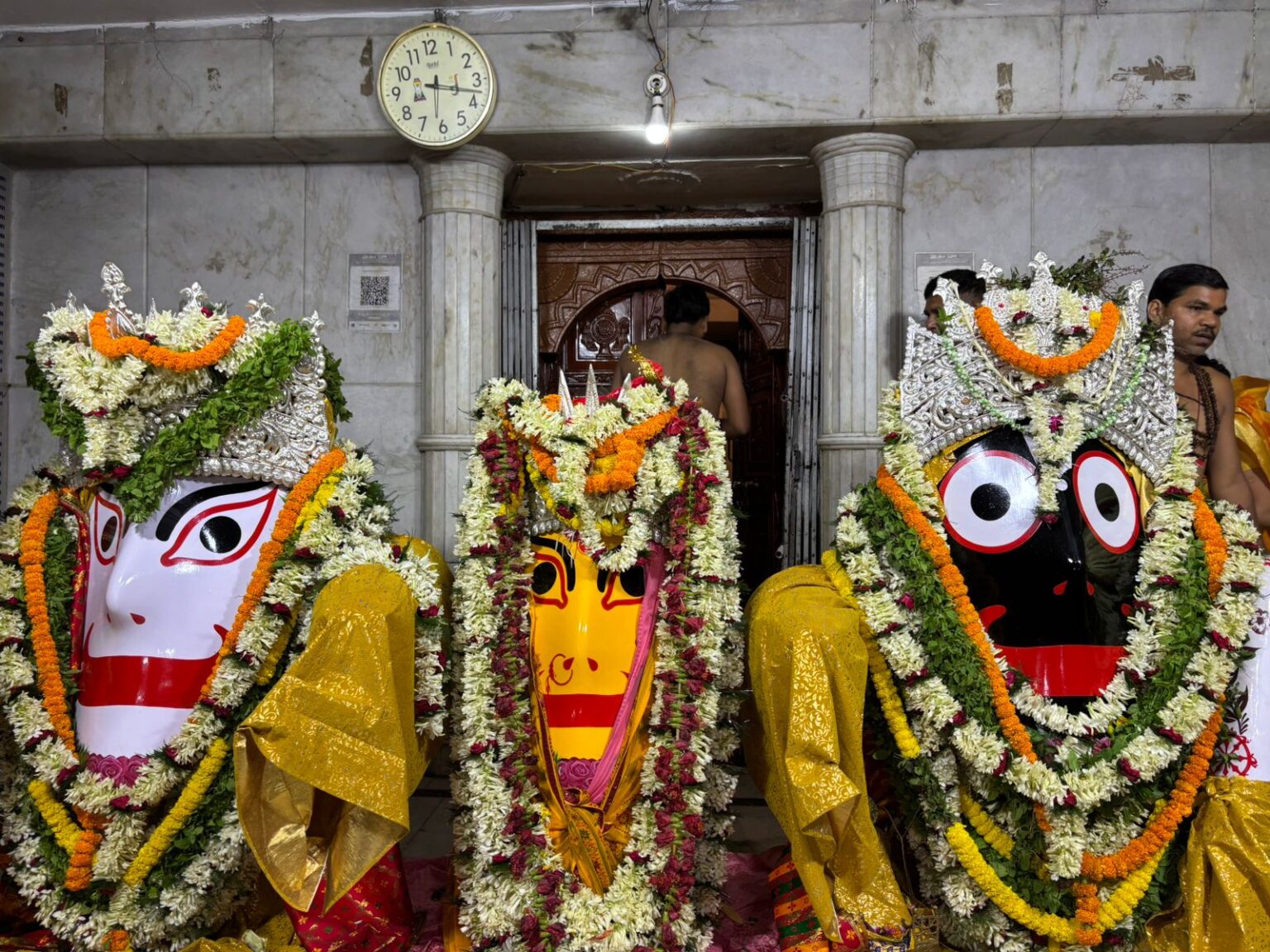 मौसी घर पहुंचे भगवान जगन्नाथ, सुभद्रा और बलभद्र, भक्ति में डूबी राजधानी