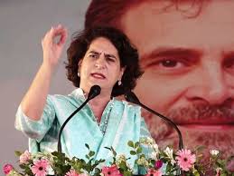 वायनाड उपचुनाव में प्रियंका गांधी ने कई अचल संपत्तियों की जानकारी छुपाई, हाईकोर्ट ने नोटिस भेजा