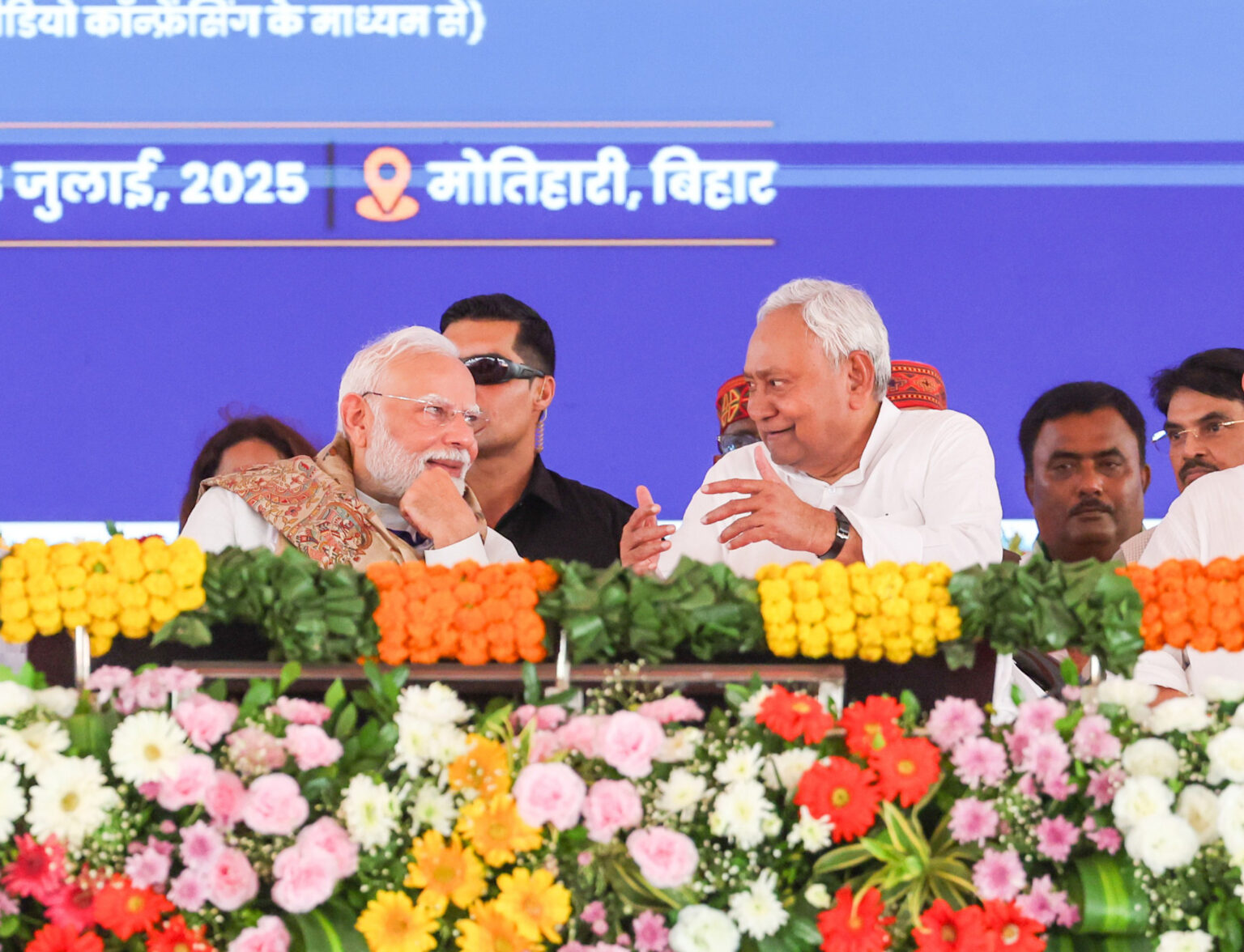 मोतिहारी की रैली में नीतीश ने ऐसा क्या कहा कि मोदी ने जोड़े हाथ