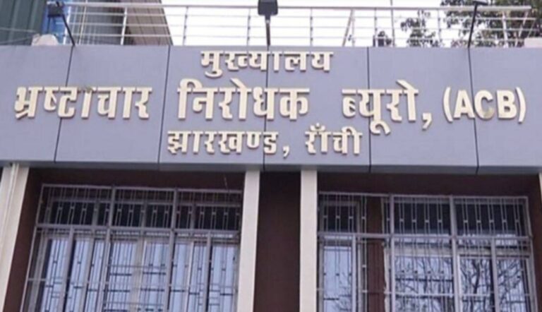 झारखंड शराब घोटाला मामले में एसीबी ने प्रिज्म होलोग्राफी के एमडी विधु गुप्ता को किया गिरफ्तार