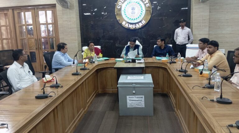 बिना कारण मरीज हुआ रेफर, तो चिकित्सक पर होगी कार्रवाई : डीसी