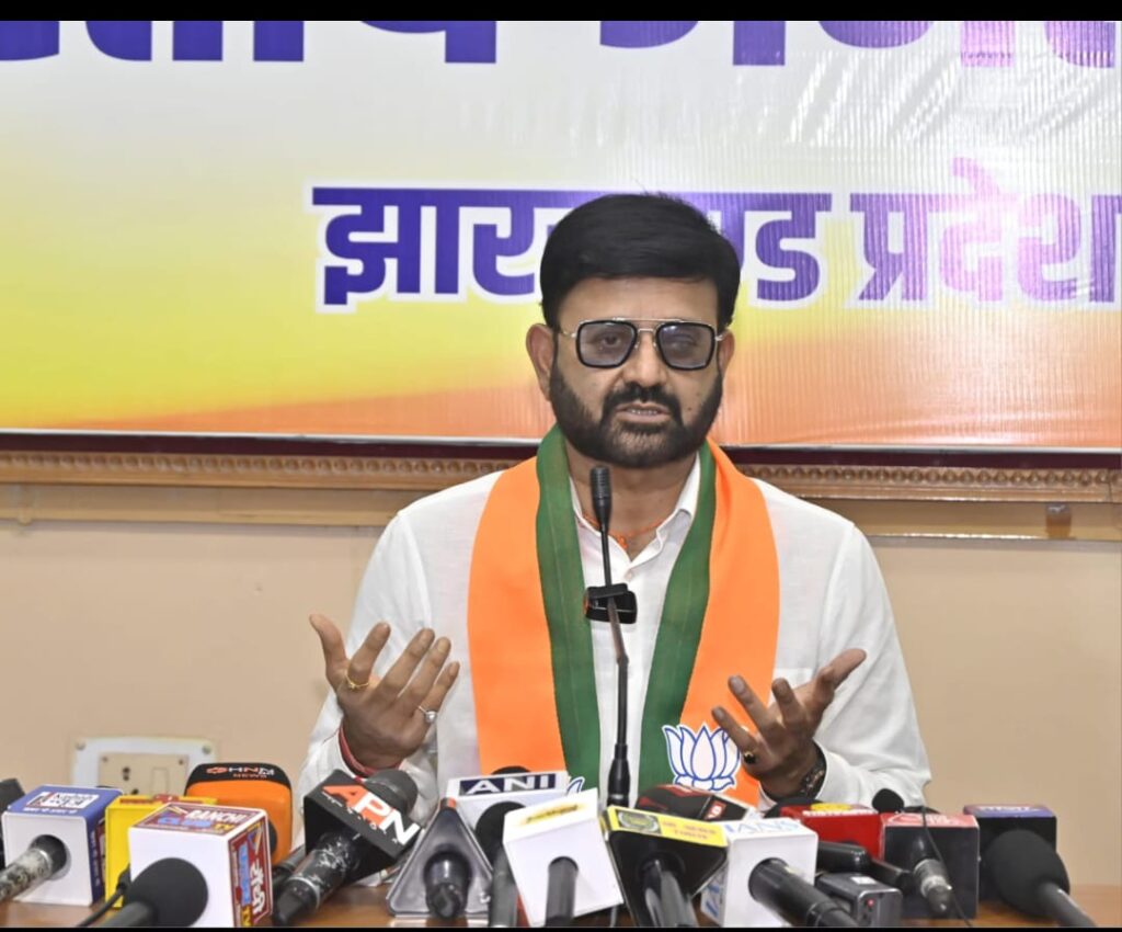 नाम परिवर्तन घोटाले की जल्द सीबीआई जांच की अनुशंसा करें झारखंड सरकार : प्रतुल शाहदेव