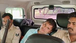 मंत्री के कार्यक्रम में शराब पी कर पहुंचे मत्स्य पदाधिकारी, डीएम ने भिजवाया जेल