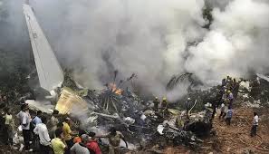 रूस में एएन24 विमान क्रैश, छह क्रू मेंबर समेत 49 यात्रियों की मौत