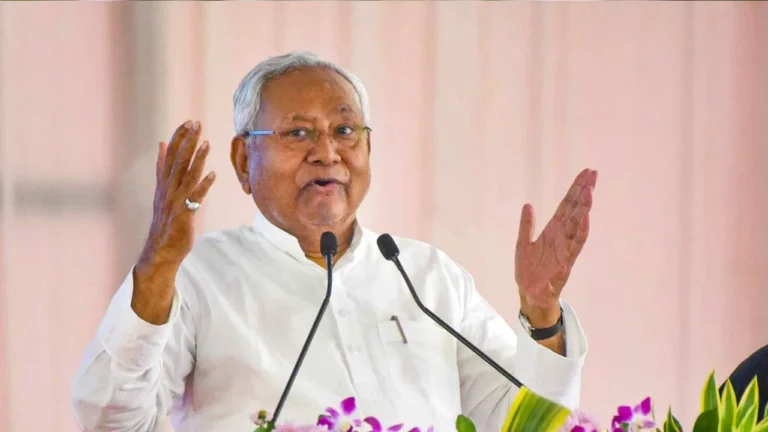 बिहार में एक करोड़ युवाओं को देंगे सरकारी नौकरी और रोजगार, नीतीश कुमार ने किया बड़ा ऐलान