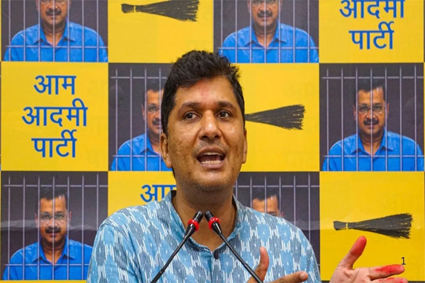 दिल्ली-एनसीआर में ED का बड़ा एक्शन, सौरभ भारद्वाज के घर पर छापा; आतिशी बोलीं- यह सब राजनीति से प्रेरित