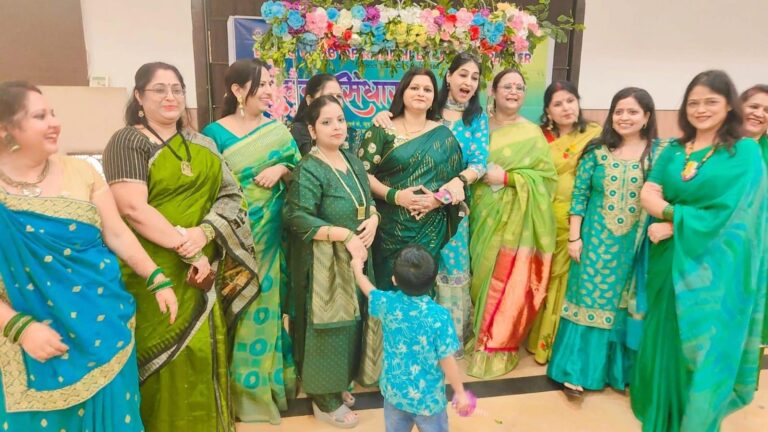 ‘सावन सिंधारा’ में सजे झूले