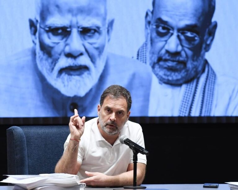 राहुल के एटम बम को चुनाव आयोग ने किया डिफ्यूज, मांगा सबूत