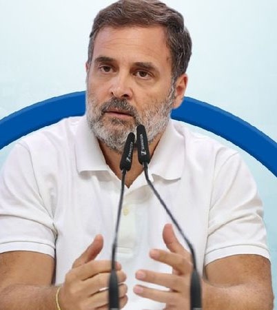 कर्नाटक चुनाव आयोग का राहुल गांधी को नोटिस, दोहरे मतदान के आरोप पर मांगे सबूत