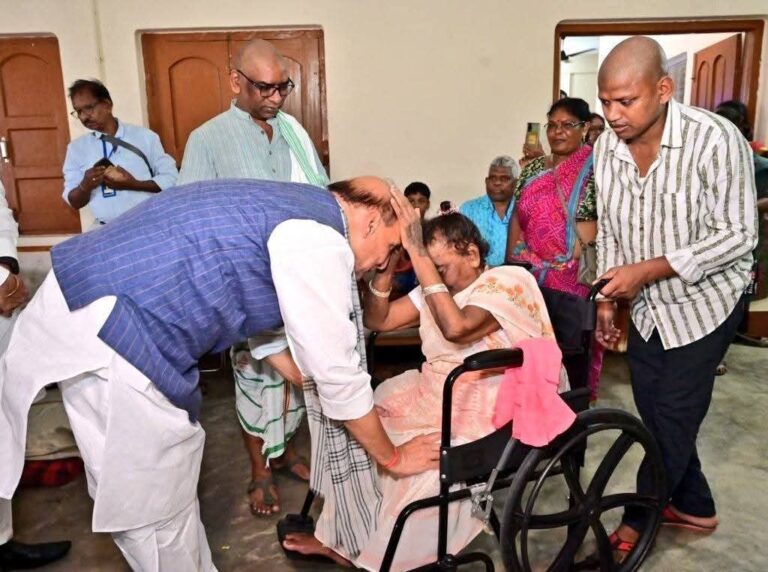 दिशोम गुरु के संस्कार भोज में शामिल हुए लाखों लोग, आदिवासी समाज ने कहा अंतिम जोहार