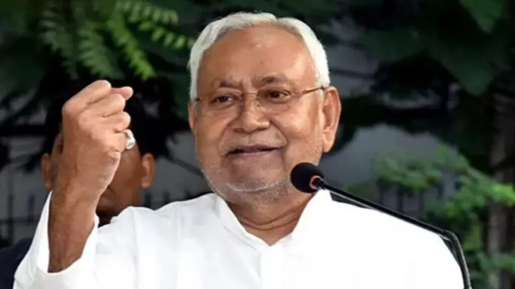 नीतीश ने 5 वर्षों में 1 करोड़ युवाओं को रोजगार देने का किया वादा