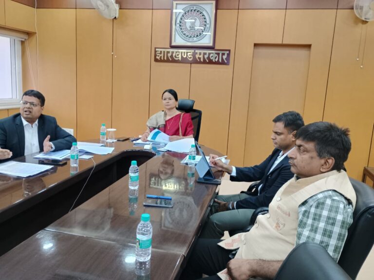 झारखंड के सभी उपायुक्त सितंबर के पहले हफ्ते तक पूरा करें बालू घाटों की नीलामी : मुख्य सचिव