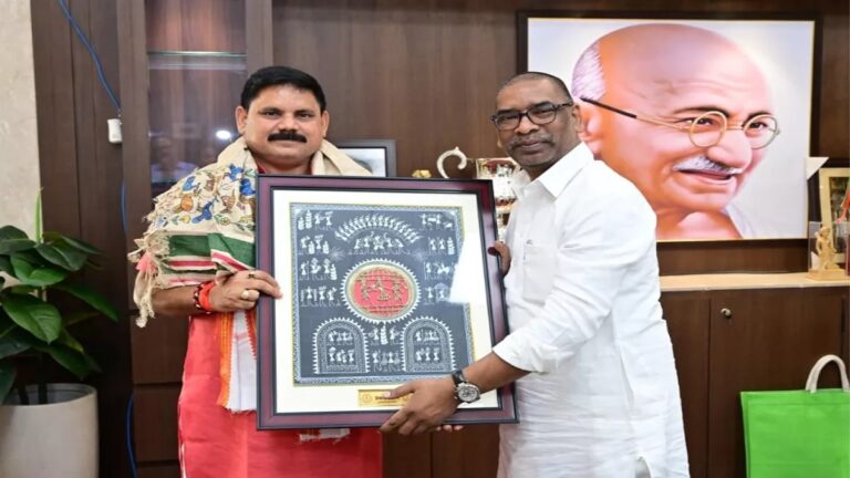खनन पूरा होने के बाद केंद्र जमीन राज्य सरकार को लौटाए, हेमंत सोरेन ने केंद्रीय कोयला राज्यमंत्री से किया आग्रह
