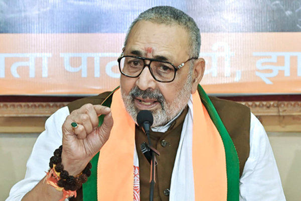 बिहार कांग्रेस के AI वीडियो पर गिरिराज सिंह की चेतावनी, ‘राहुल गांधी को भुगतने होंगे परिणाम’