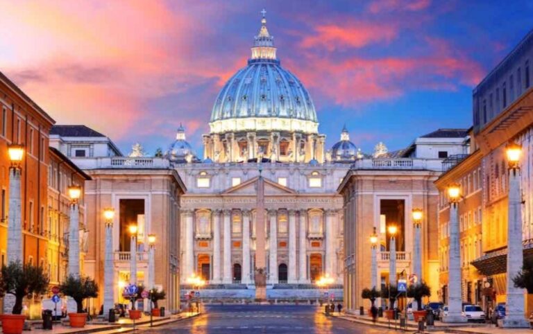 आरआर स्पोर्टिंग क्लब इस वर्ष रोम के वेटिकन सिटी का बना रहा पंडाल