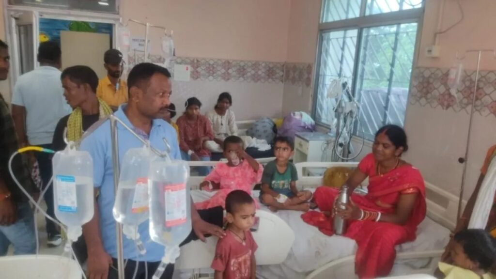 लातेहार : जतरा मेला में चाउमीन खाने से 32 बच्चे बीमार