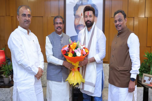 पापा के सपनों को पूरा करने के लिए पूरे दमखम से लड़ेंगे विधानसभा चुनाव : चिराग पासवान