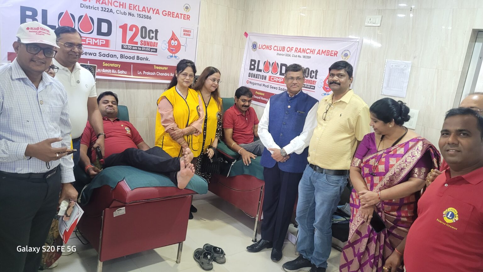 सम्मानित किए गए ब्लड डोनर