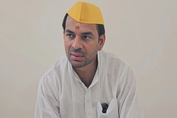 जो विदेश भाग जाए, उन्हें छठ पूजा का ज्ञान कैसे होगा, राहुल पर तेजप्रताप का तंज