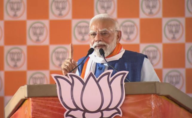 जे खेतवा उजड़ले बा, उहे अब बोआई के बात करत बा, मोदी ने आरा में राजद और कांग्रेस के घोषणापत्र को लेकर बोला हमला