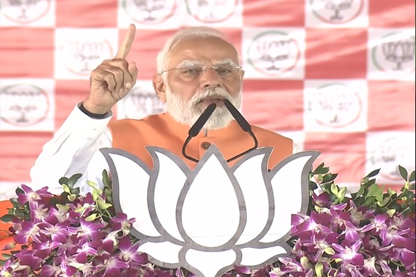 मारब सिक्सर के 6 गोली छाती में, मोदी बोले- बिहार में जंगलराज की आहट