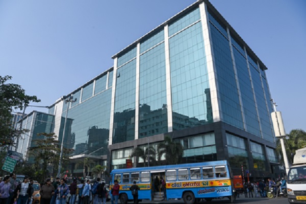 आई-पैक मामले में ईडी का दावा- ममता बनर्जी ने दस्तावेज चुराए और डीजीपी ने की मदद