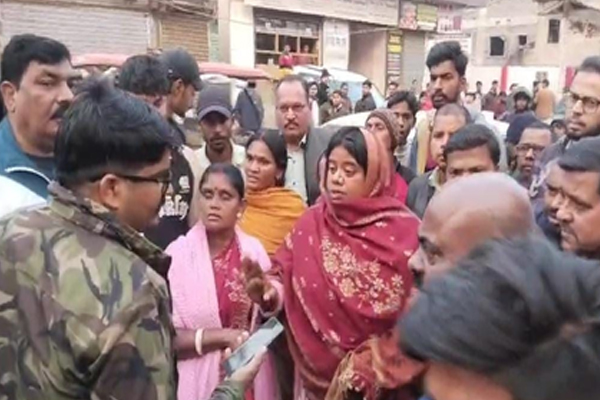 झारखंड : हजारीबाग में नवजात बच्ची चोरी का मामला निकला फर्जी, गरीबी के कारण मां-पिता ने खुद बेच डाला था