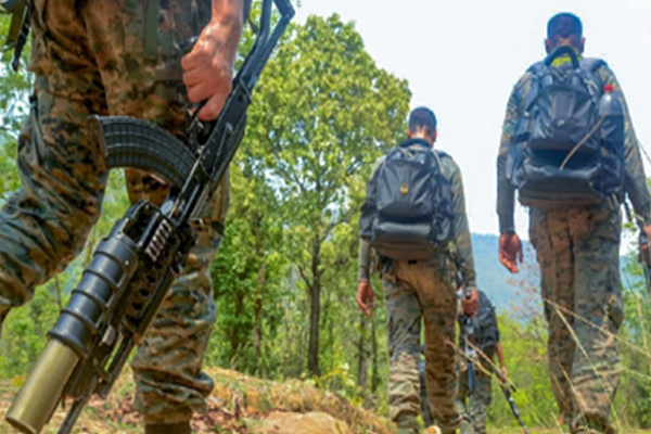झारखंड के चाईबासा में माओवादियों से फिर हुई मुठभेड़, एक महिला नक्सली की मौत