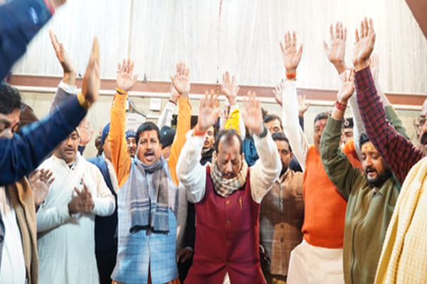 उपमुख्यमंत्री विजय सिन्हा ने भागलपुर में लगाया भूमि सुधार जनकल्याण संवाद, लापरवाह अधिकारियों की लगाई ‘क्लास’