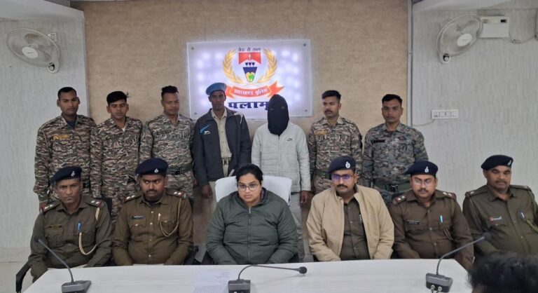 पलामू में कुख्यात गैंगस्टर प्रिंस खान का एक और गुर्गा गिरफ्तार