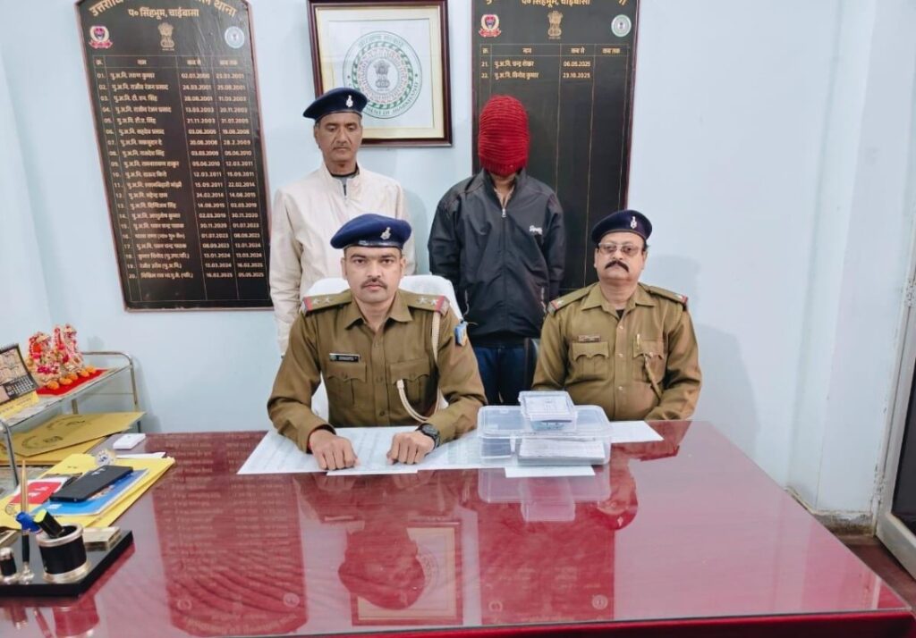 र्जी पुलिस बनकर ठगी करने वाले गिरोह का भंडाफोड़, मुख्य आरोपी गिरफ्तार