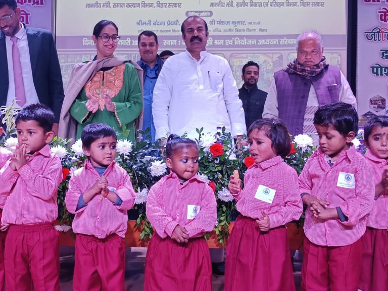 अब कक्षा 1-5 के स्कूली बच्चों को जीविका पोशाक, 5 लाख से अधिक महिलाओं को मिलेगा रोजगार का अवसर