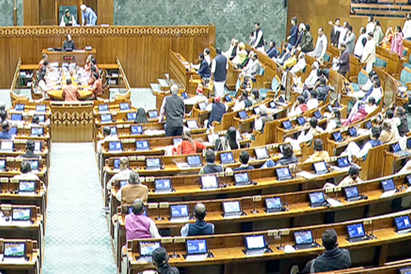 लोकसभा में विपक्ष ने किया हंगामा, सदन की कार्यवाही 9 मार्च तक के लिए स्थगित