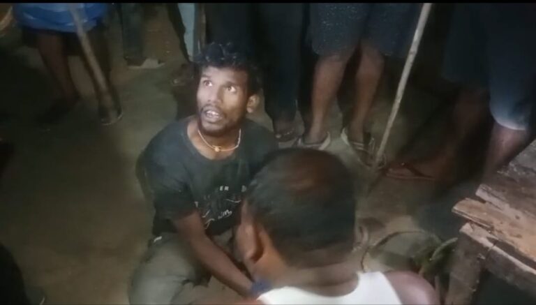 पलामू में मॉब लिंचिंग , ग्रामीणों ने एक युवक को बैट्री चोर समझ कर पीट पीट कर मारा डाला