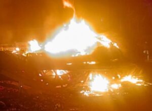 आंध्र प्रदेश में भीषण हादसा, बस और लॉरी की टक्कर के बाद 8 लोगों की जिंदा जलकर मौत