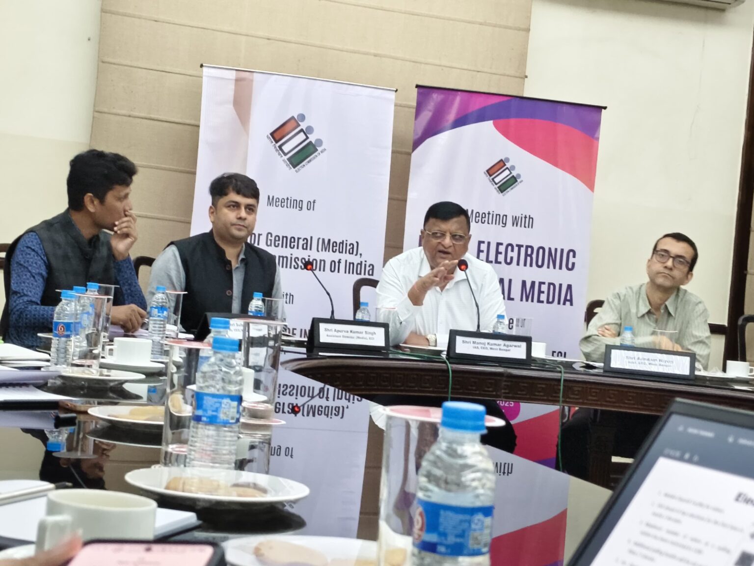 बंगाल में हर विधानसभा सीट पर तैनात होगा एक पर्यवेक्षक, चुनाव आयोग ने किया बड़ा ऐलान