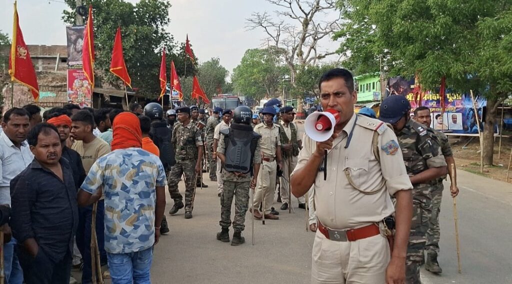 खूंटी के मुरहू में दो समुदायों के बीच पत्थरबाजी, कई पुलिसकर्मी और आम लोग घायल