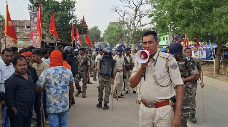 खूंटी के मुरहू में दो समुदायों के बीच पत्थरबाजी, कई पुलिसकर्मी और आम लोग घायल
