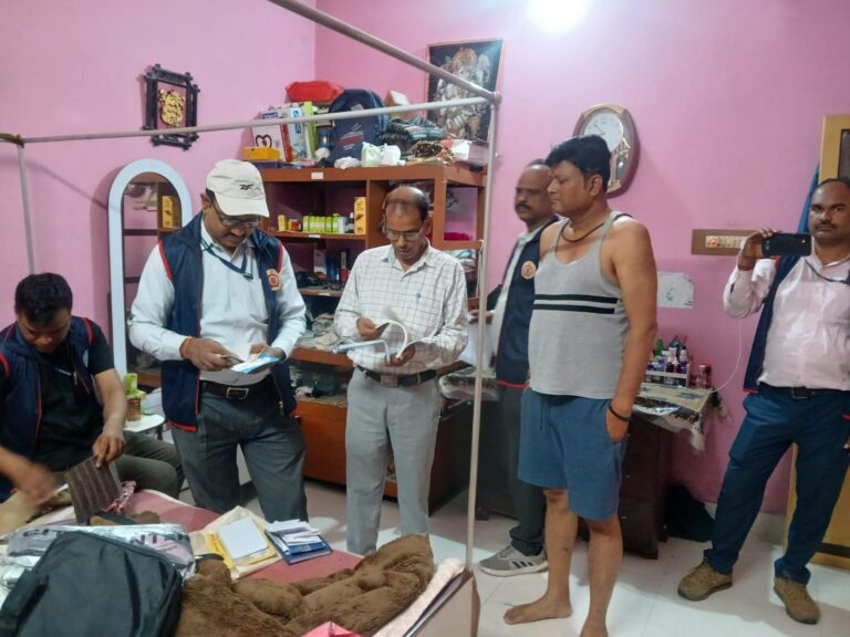 बिहार में एसडीपीओ के पास 25 भूखंड और डीआरडीए निदेशक निकला धनकुबेर,किशनगंज और सहरसा में इओयू का छापा