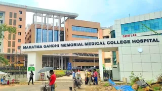 एमजीएम और एसएनएमएमसीएच में बढ़ेंगी एमबीबीएस-पीजी सीटें, 881 करोड़ का प्रस्ताव केंद्र को भेजा