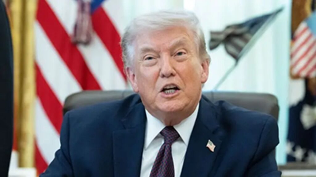 तेहरान में भीषण हमले का दावा : ट्रंप बोले-ईरान के कई शीर्ष सैन्य अधिकारी मारे गए