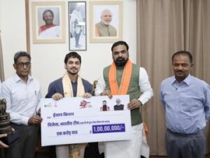मुख्यमंत्री सम्राट चौधरी ने क्रिकेटर ईशान किशन को किया सम्मान