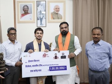 मुख्यमंत्री सम्राट चौधरी ने क्रिकेटर ईशान किशन को किया सम्मान