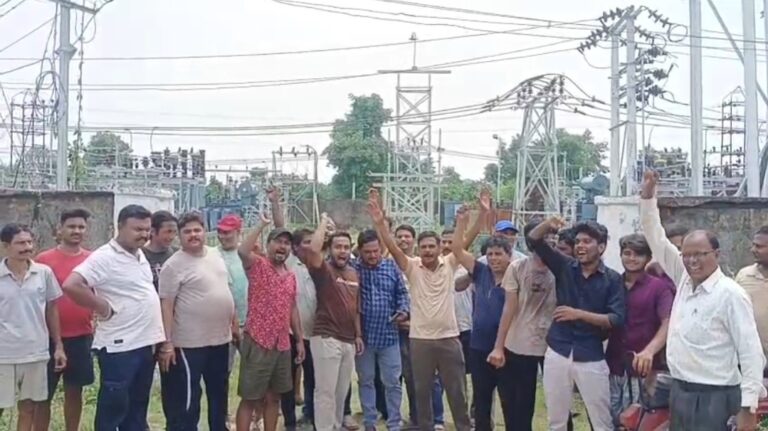 झरिया में 12 घंटे ब्लैकआउट पर बवाल