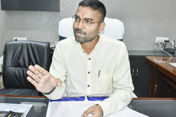 दीपक प्रकाश की मंत्री पद पर दोबारा नियुक्ति मामले में सुप्रीम कोर्ट ने जारी किया नोटिस