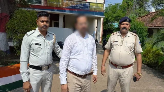 दुमका से बेटी के यौन शोषण का आरोपी गिरफ्तार, पश्चिम बंगाल में एफआईआर