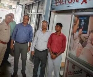 बुढ़मू के सीओ समेत तीन गिरफ्तार, म्यूटेशन के नाम पर चल रहा पैसे का खेल