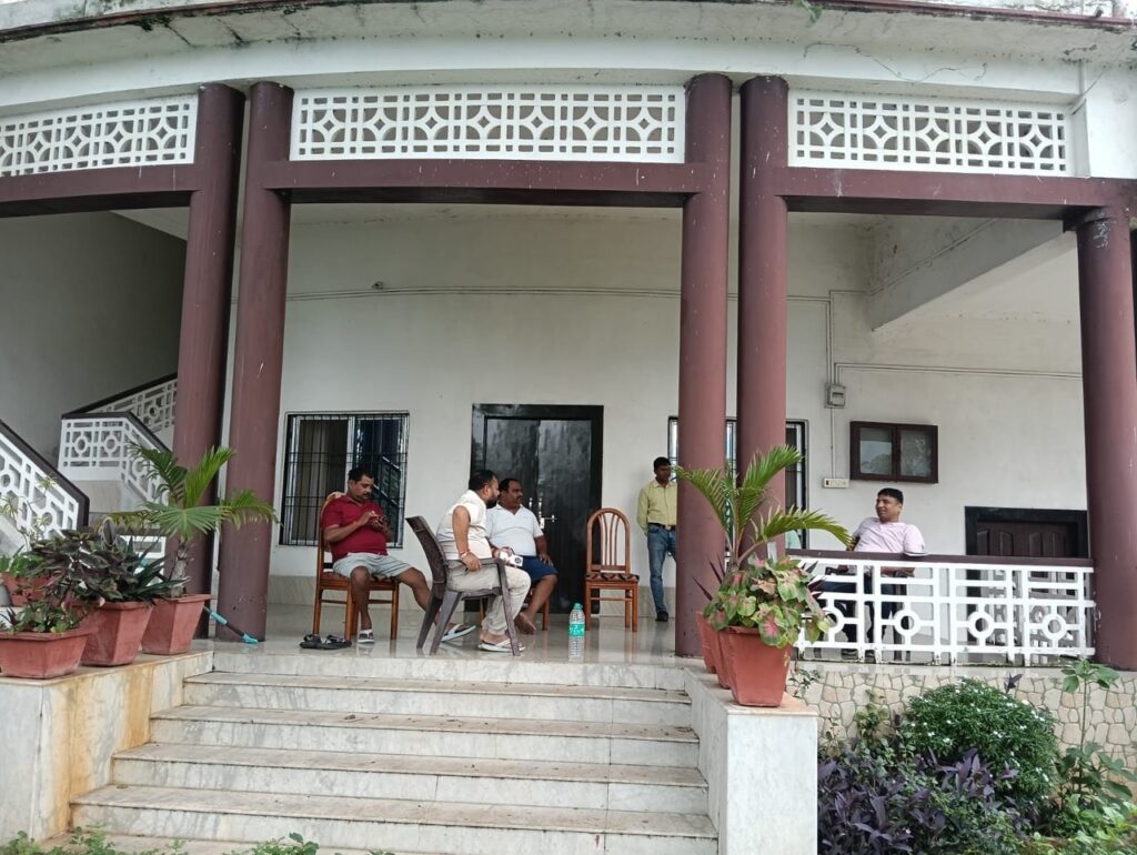 दुमका के मसानजोर गेस्ट हाउस में रांची के डाक्टर की मौत, तीन दोस्तों के साथ घूमने आए थे, रात में पी थी शराब